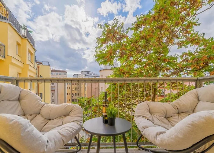 De Luxe With Balcony In Angelo By Rentez *